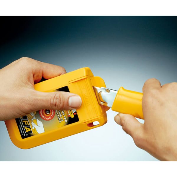 Dụng cụ bẻ lưỡi dao Olfa DC-4